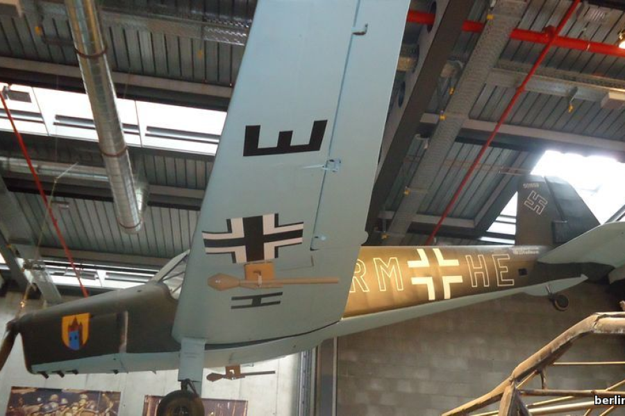 Экскурсия в Берлине: По местам 3го Рейха — Казематы Гестапо, бункер Гитлера, Рейхсканцелярия и пр.